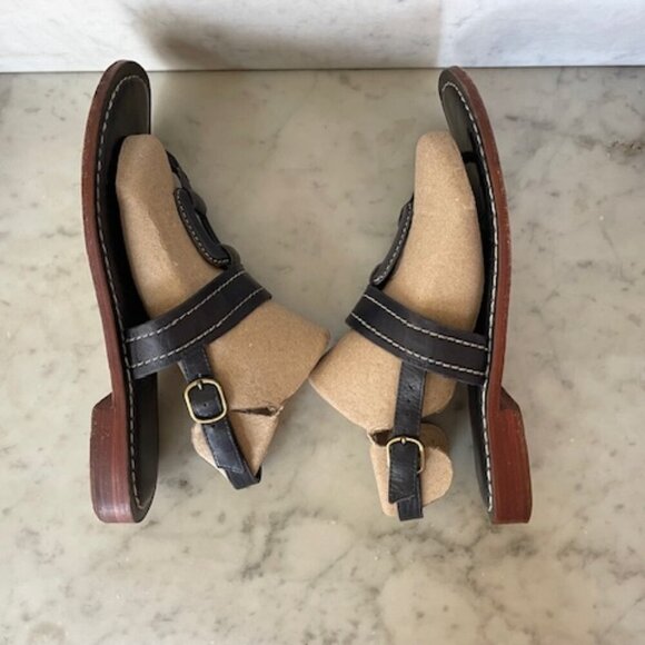 BERNARDO Women's Tegan T-Strap Leather Slingback Sandals 8 - Picture 15 of 16